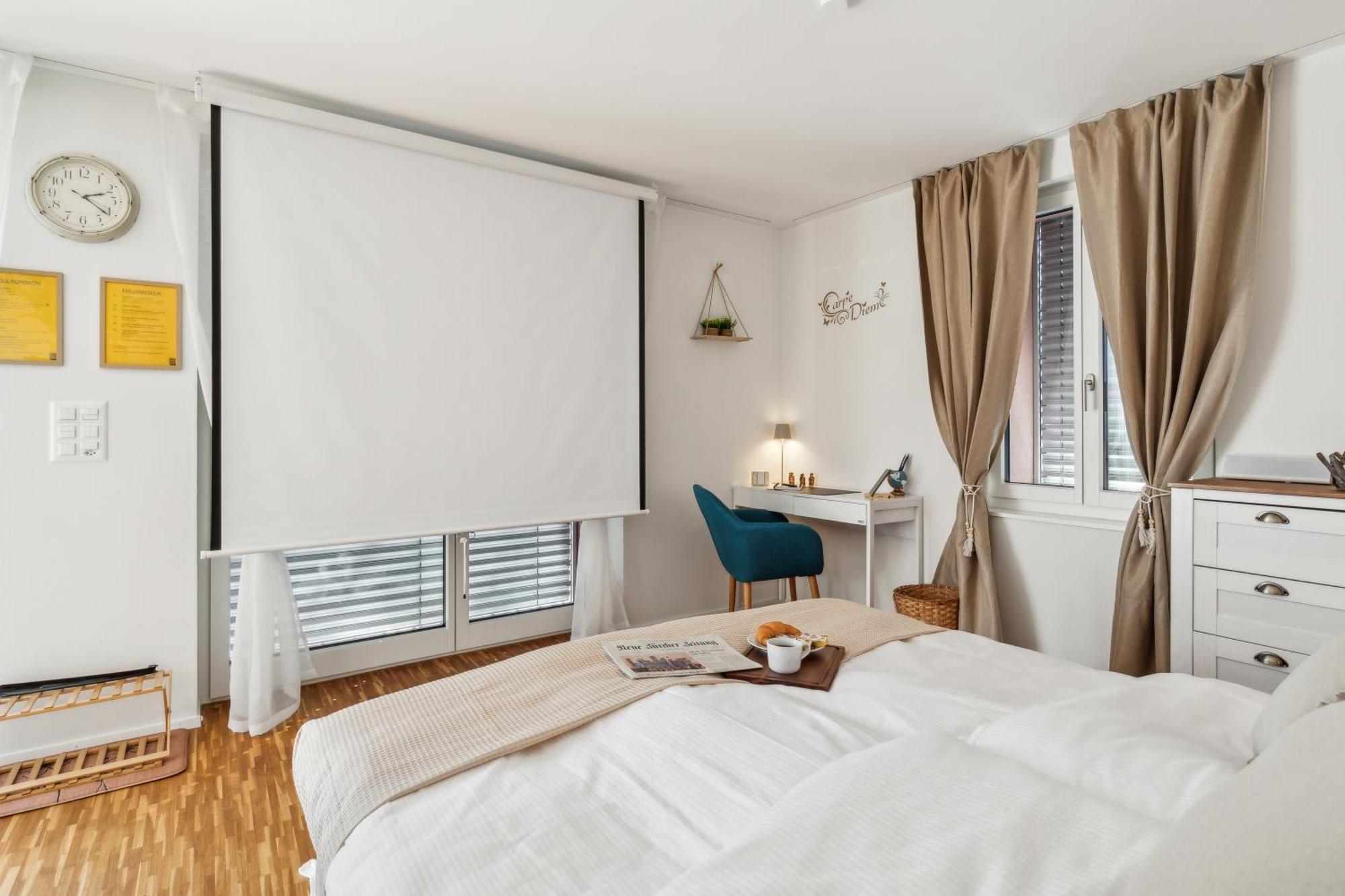 Business I Family Apartment I 1-4 Personen - Aare Blick, Nahe Altstadt I Beamer - 99" Leinwand I Terrassen Lounge Und Parkplatz Brugg  Exterior photo